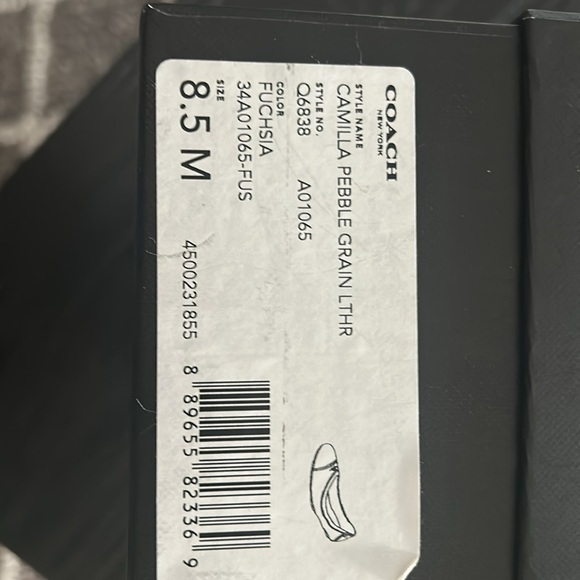 Coach new beautiful Camilla Pebble Grain Leather Flats. - Picture 3 of 7